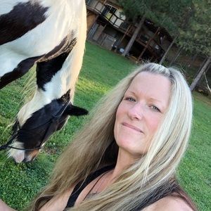 Meet your Posher, Karri